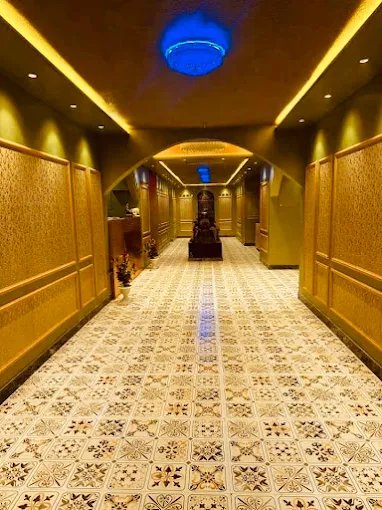 Sheesh Mahal spa lounge