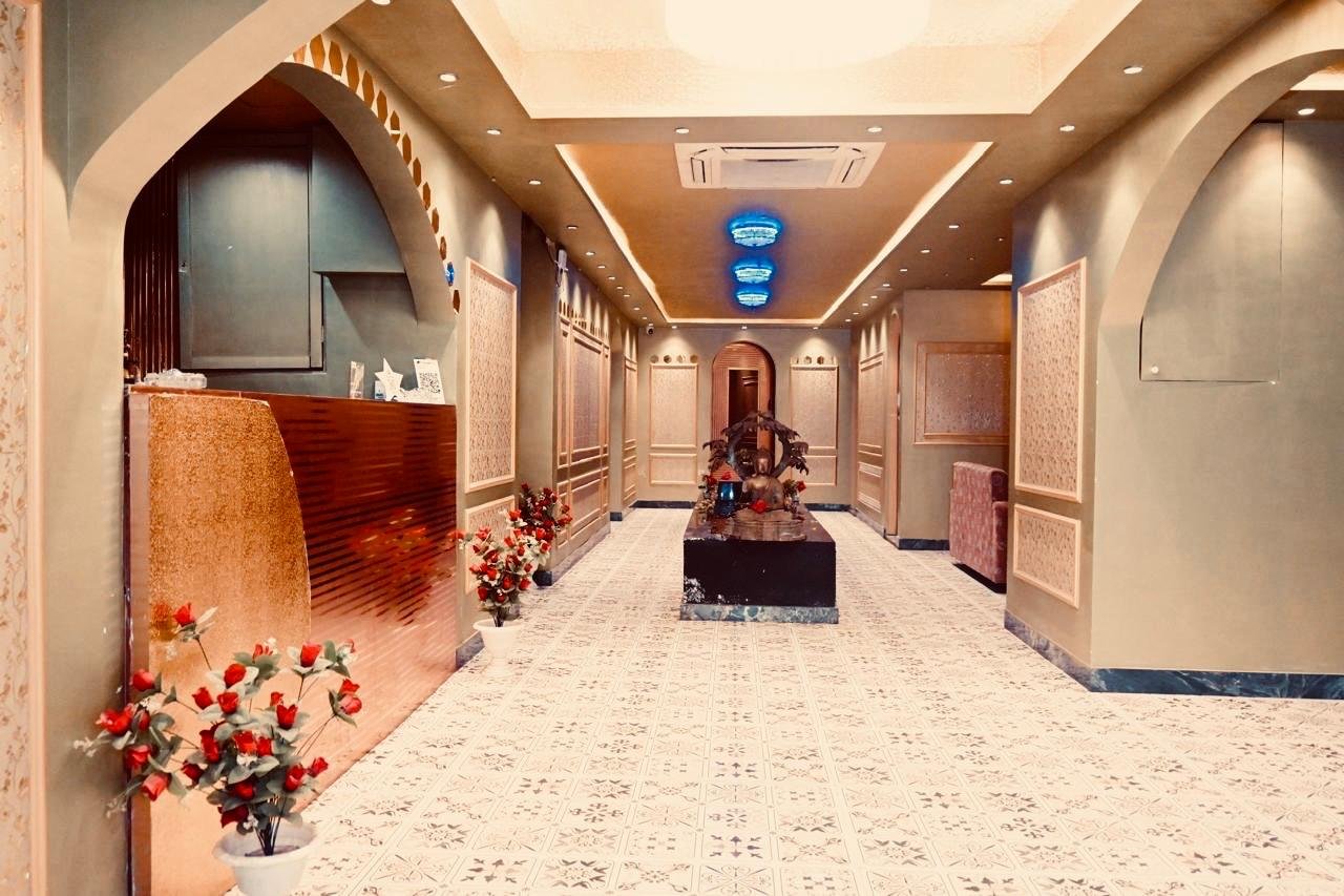 Luxury spa ambience at Sheesh Mahal International Spa